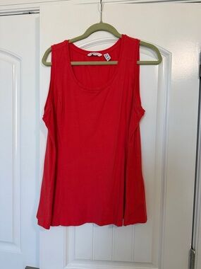 Isaac Mizrahi Red Scoop Neck Sleeveless Tank